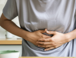 Bahaya Makan Terlalu Cepat bagi Pencernaan