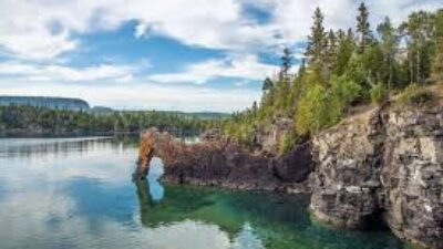 Menjelajahi Kanada: 10 Destinasi Alam Terindah Tahun 2025